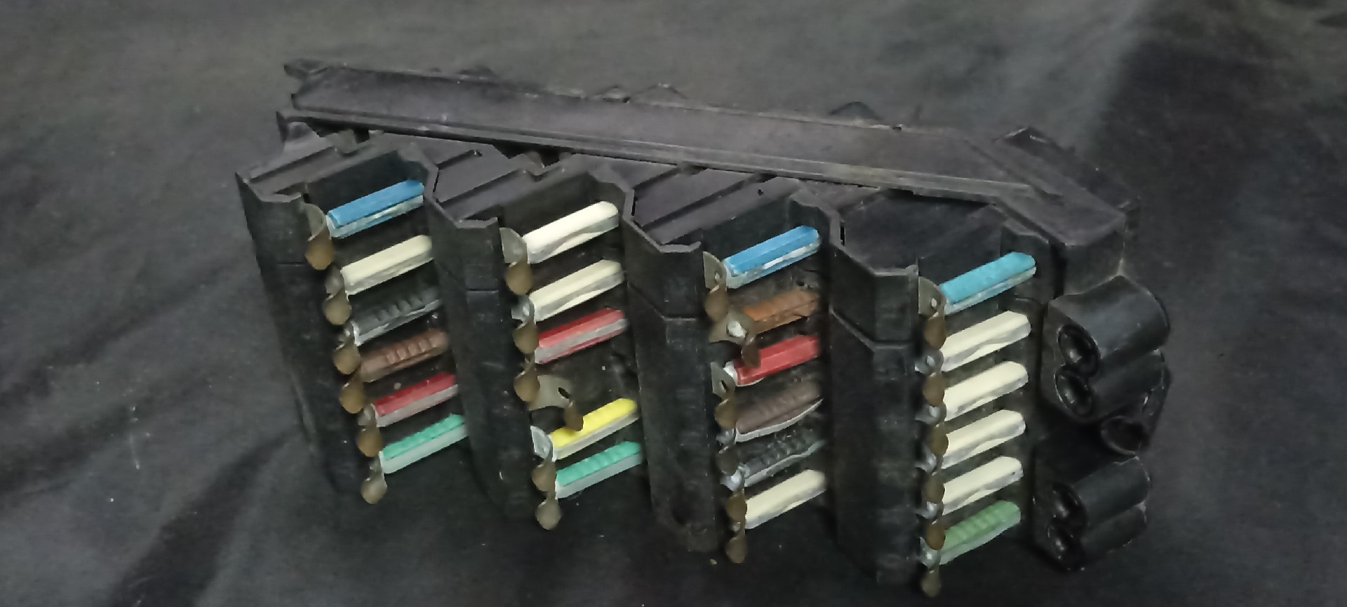 Caixa Fusiveis / SAM MERCEDES-BENZ E-CLASS (W124) | 93 - 96