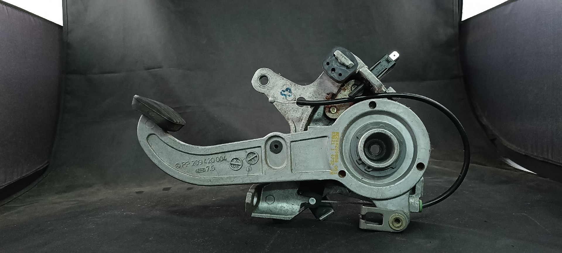 Pedal MERCEDES-BENZ C-CLASS (W203) | 00 - 07