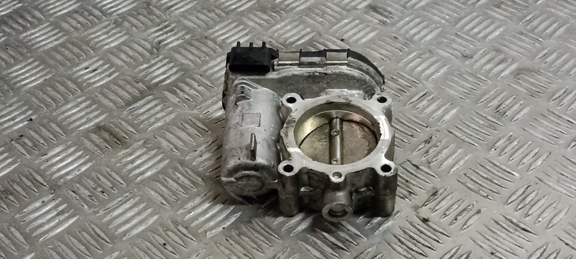 Borboleta MERCEDES-BENZ A-CLASS (W176) | 12 - 18