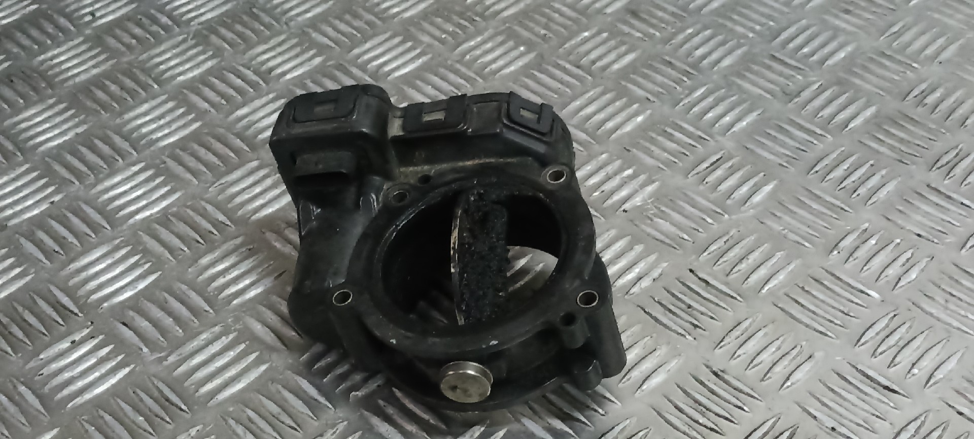 Borboleta MERCEDES-BENZ A-CLASS (W176) | 12 - 18