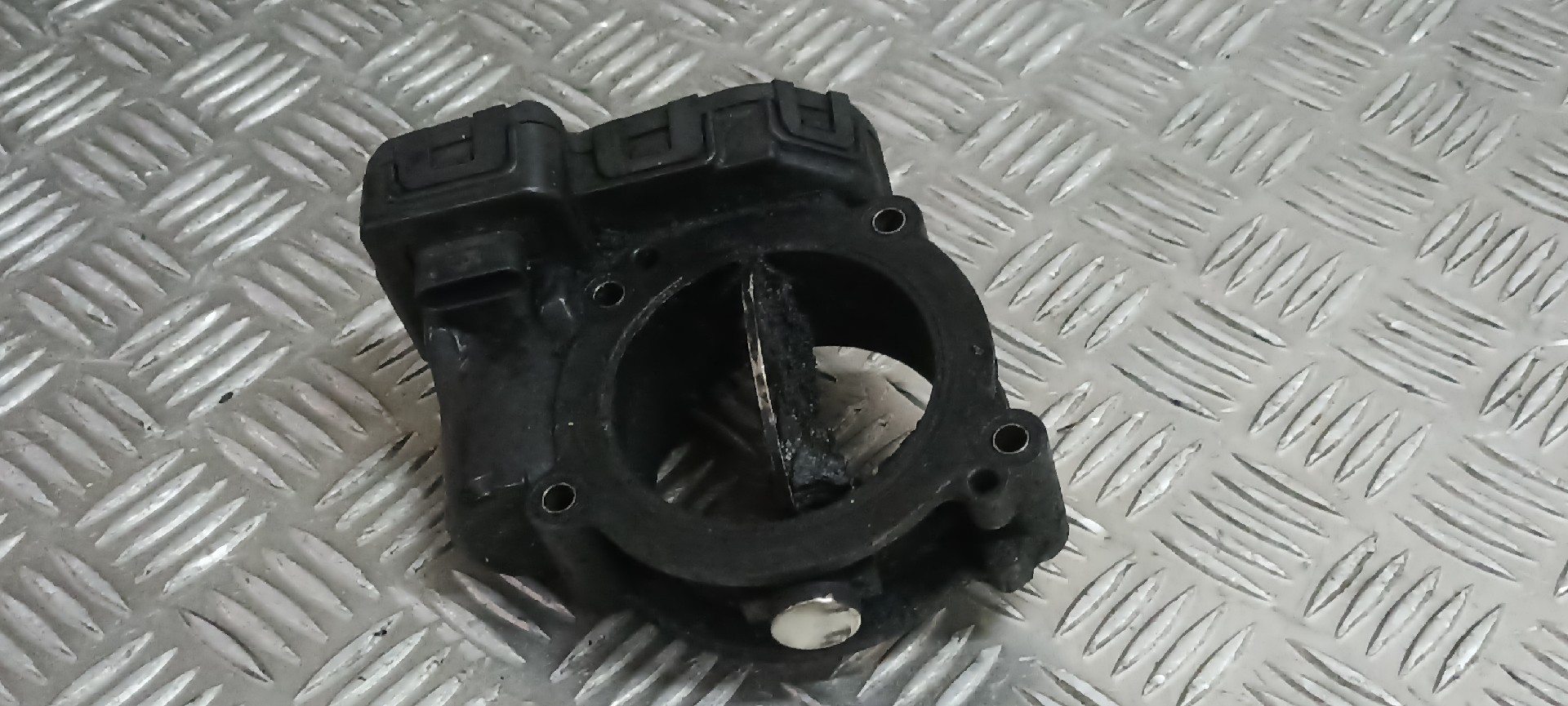 Borboleta MERCEDES-BENZ A-CLASS (W176) | 12 - 18