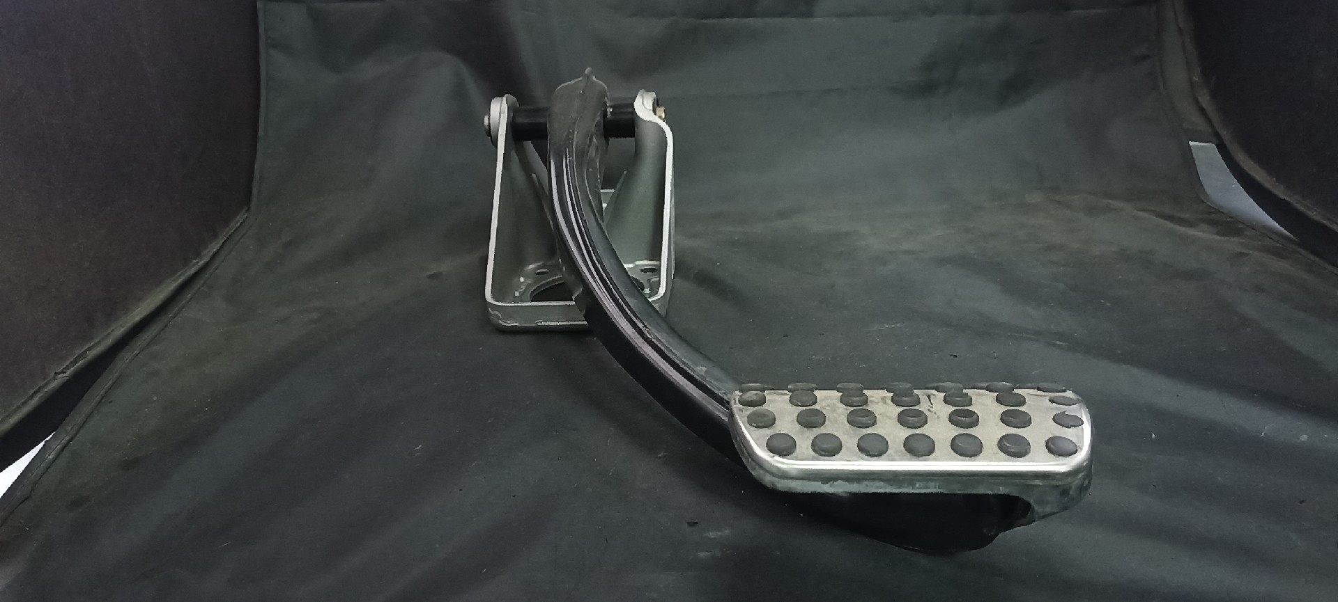 Pedal MERCEDES-BENZ M-CLASS (W164) | 05 - 12