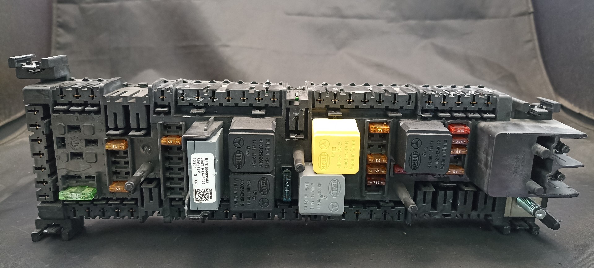 Caixa Fusiveis / SAM MERCEDES-BENZ A-CLASS (W176) | 12 - 18