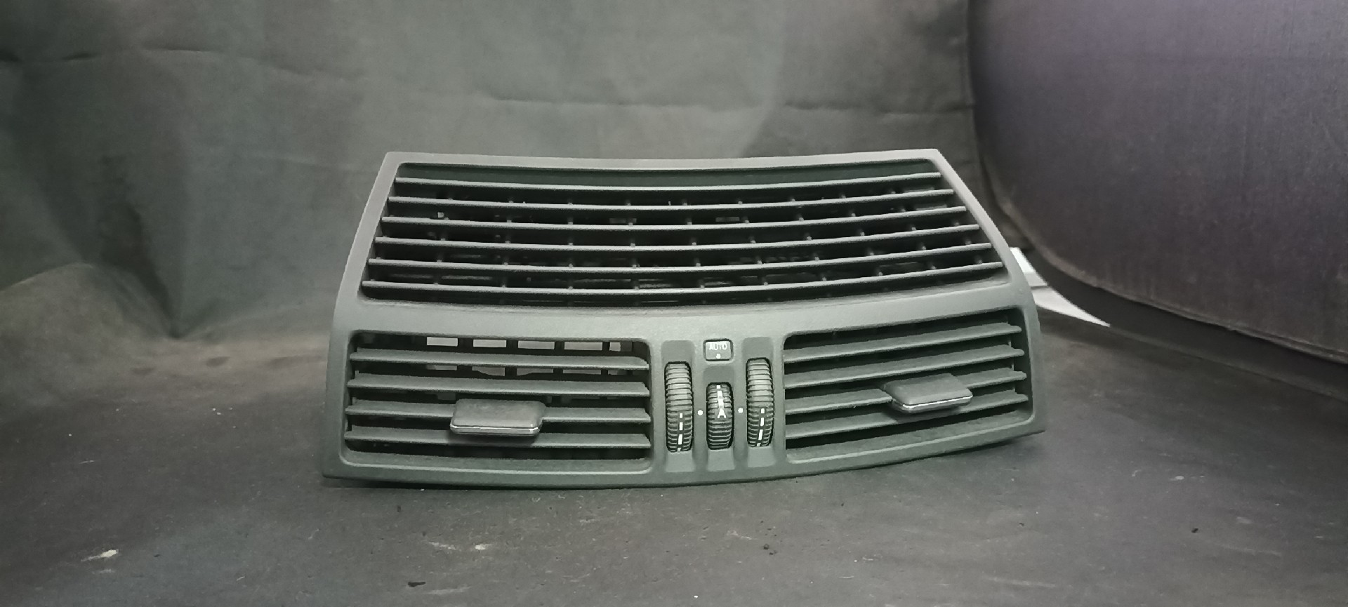 Grelha Sofagem MERCEDES-BENZ E-CLASS T-Model (S211) | 03 - 09
