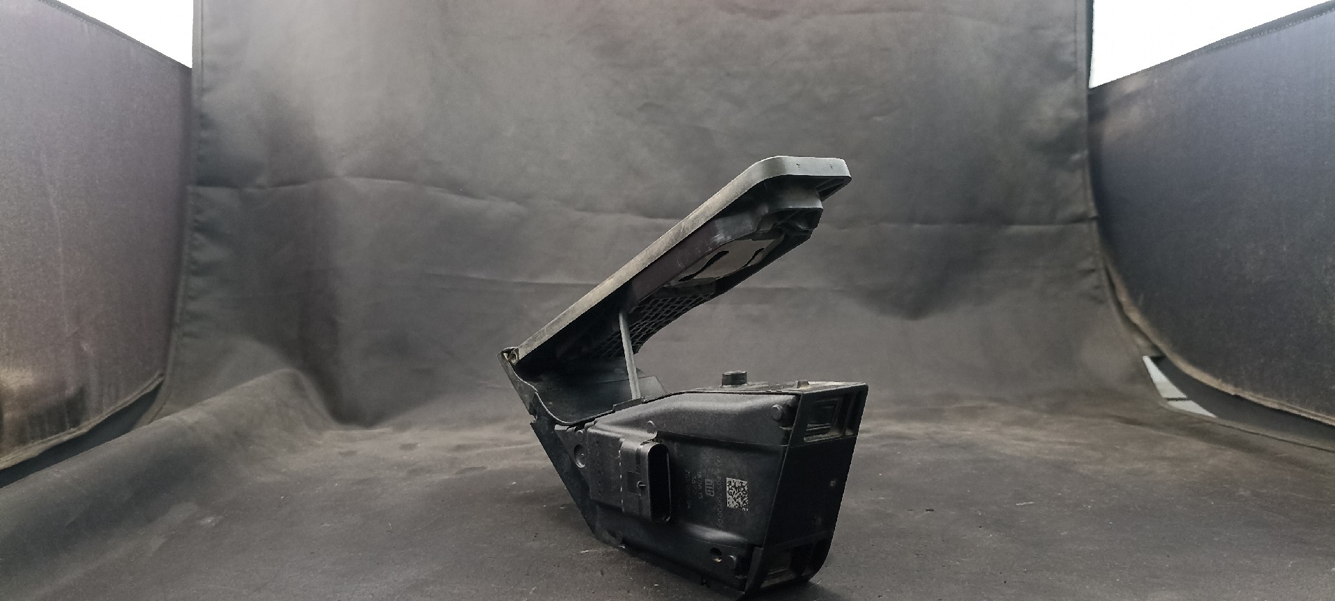 Pedal MERCEDES-BENZ C-CLASS (W205) | 13 - 