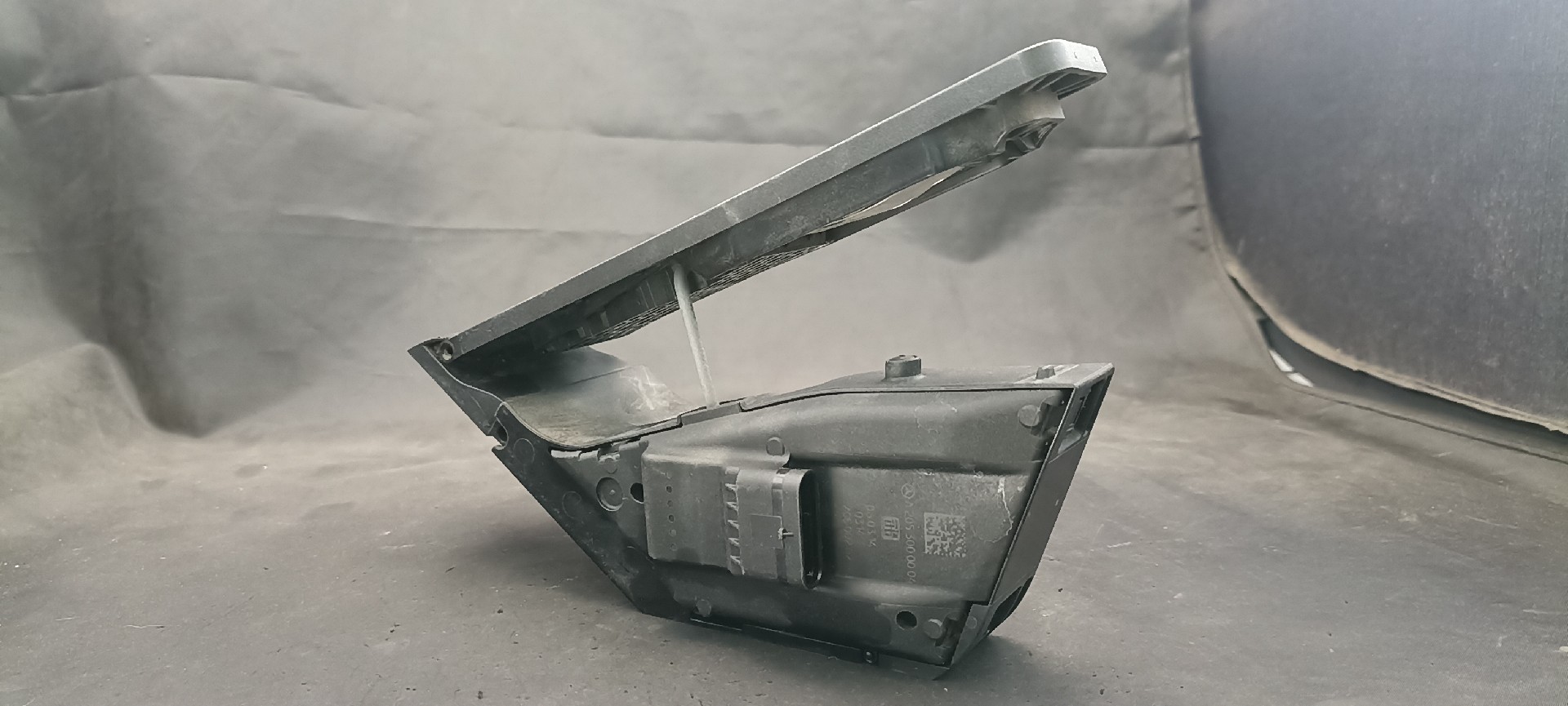 Pedal MERCEDES-BENZ C-CLASS (W205) | 13 - 