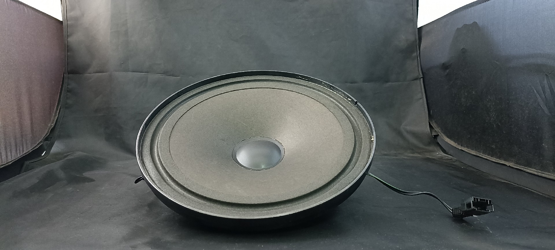 Subwoofer MERCEDES-BENZ S-CLASS (W220) | 98 - 05