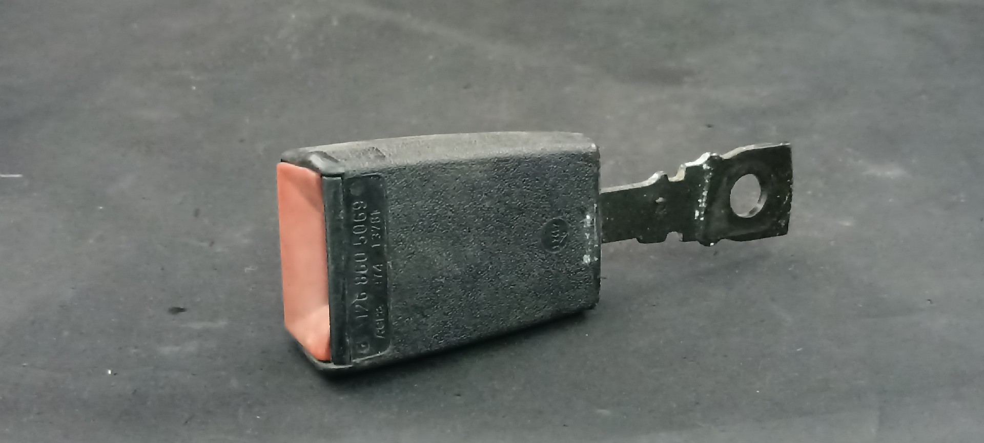 Pre-Tensioners/Belts MERCEDES-BENZ S-CLASS (W126) | 79 - 91