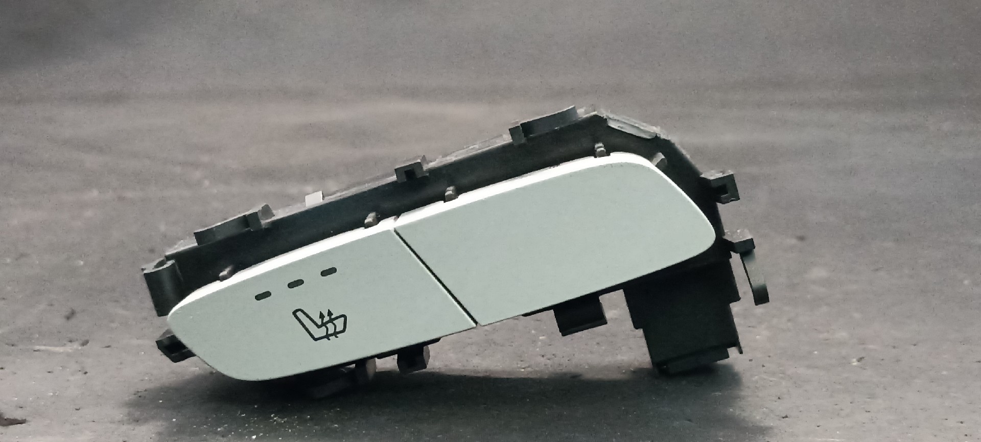 Interruptor MERCEDES-BENZ C-CLASS (W205) | 13 - 