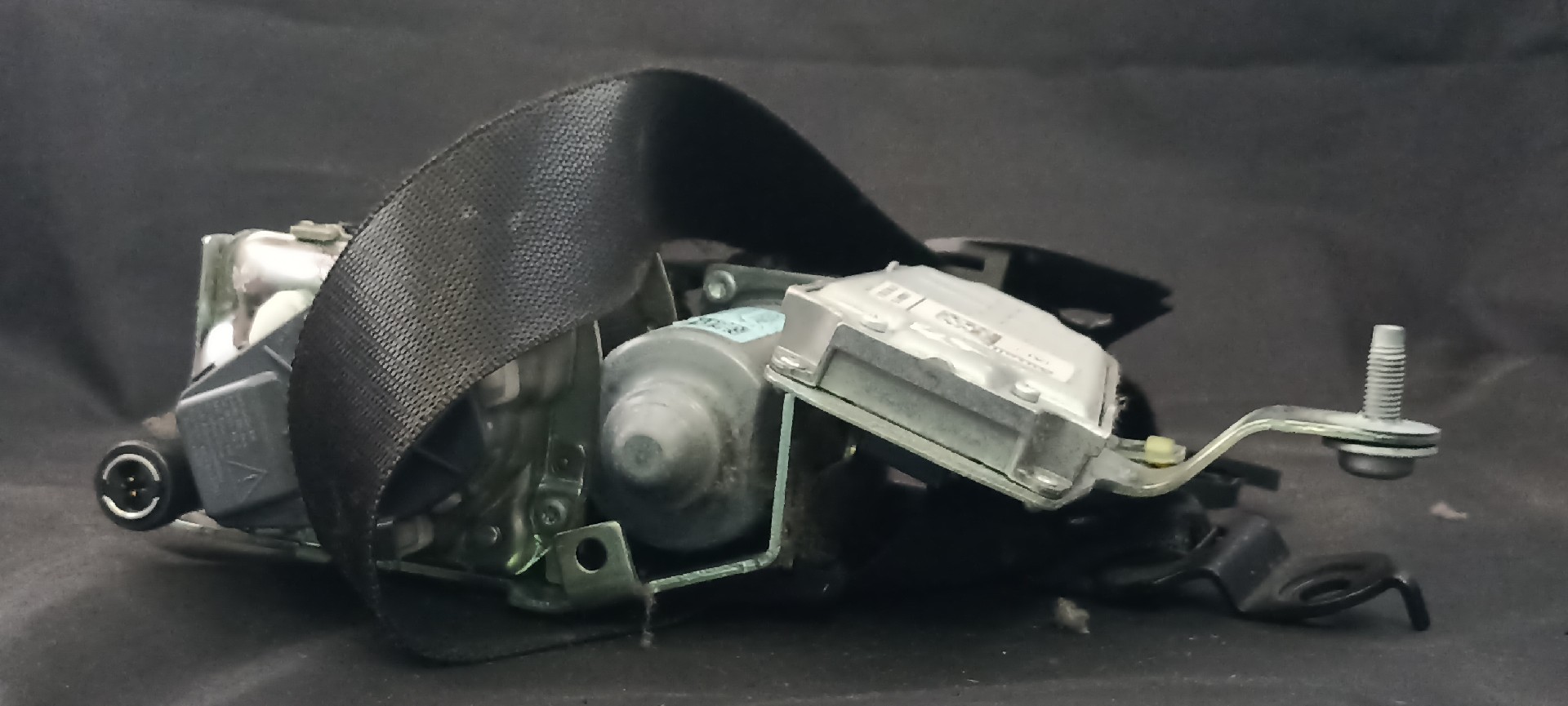 Cinto / Pré-tensor MERCEDES-BENZ E-CLASS (W212) | 09 - 16