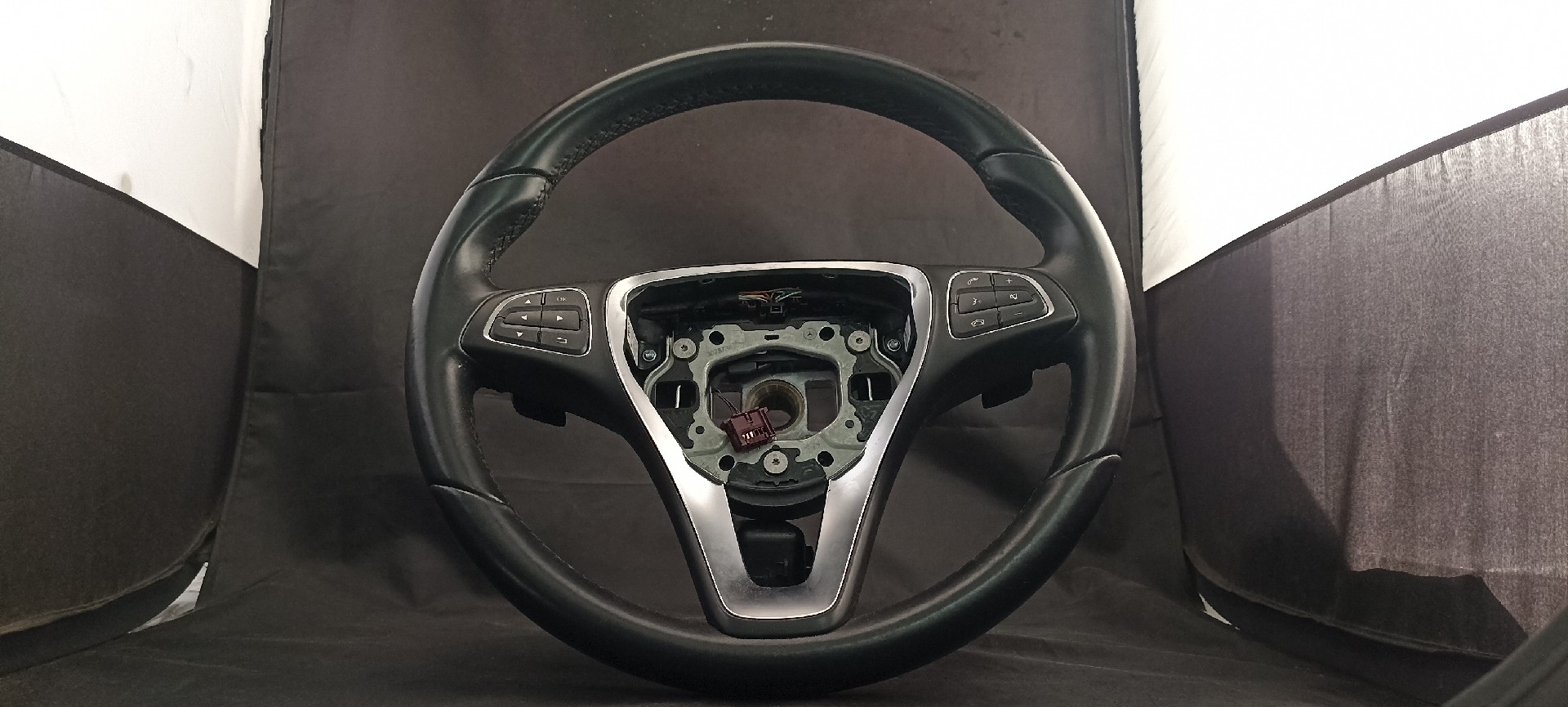 volant MERCEDES-BENZ A-CLASS (W176) | 12 - 18