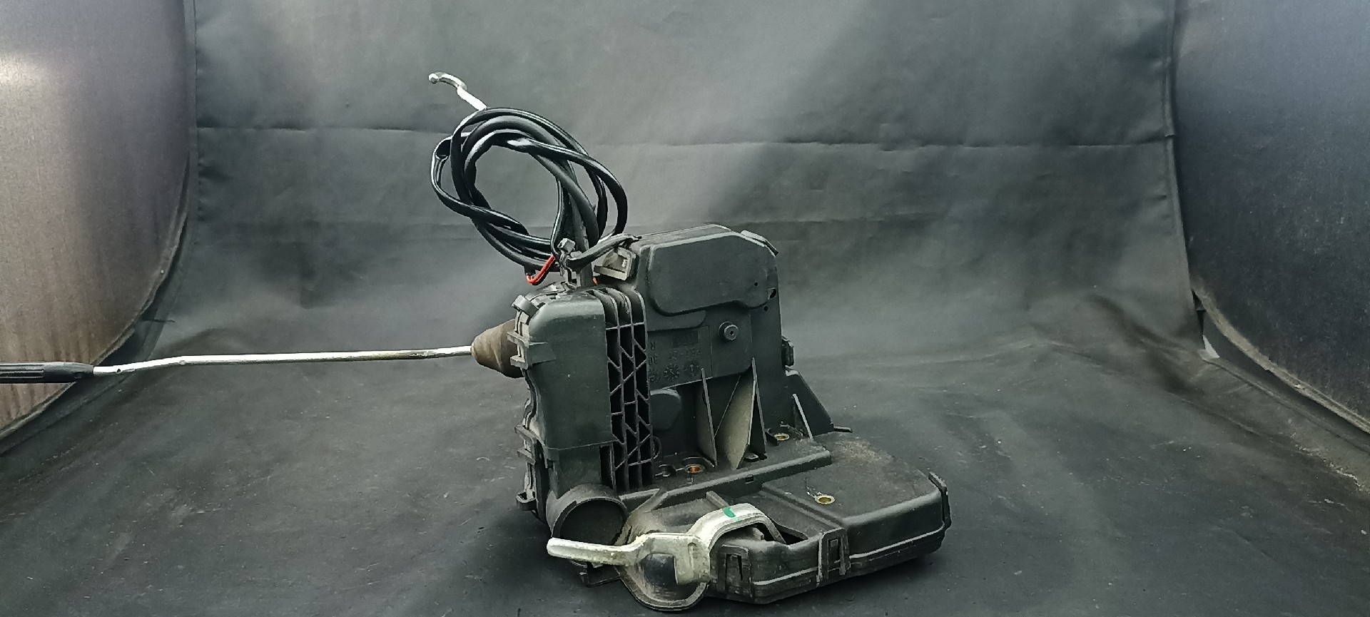 Fecho Porta MERCEDES-BENZ CLS (C219) | 04 - 11