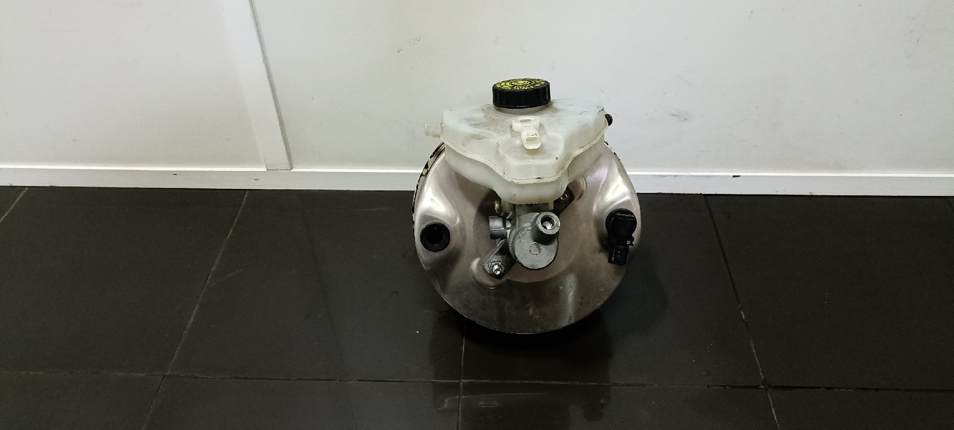 Servofreio MERCEDES-BENZ C-CLASS (W205) | 13 - 