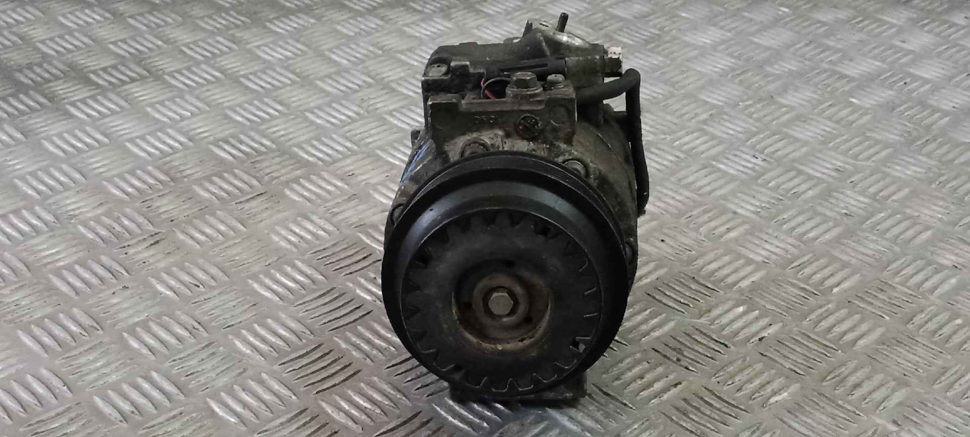 Compressor AC MERCEDES-BENZ VITO / MIXTO Caixa (W639) | 03 - 