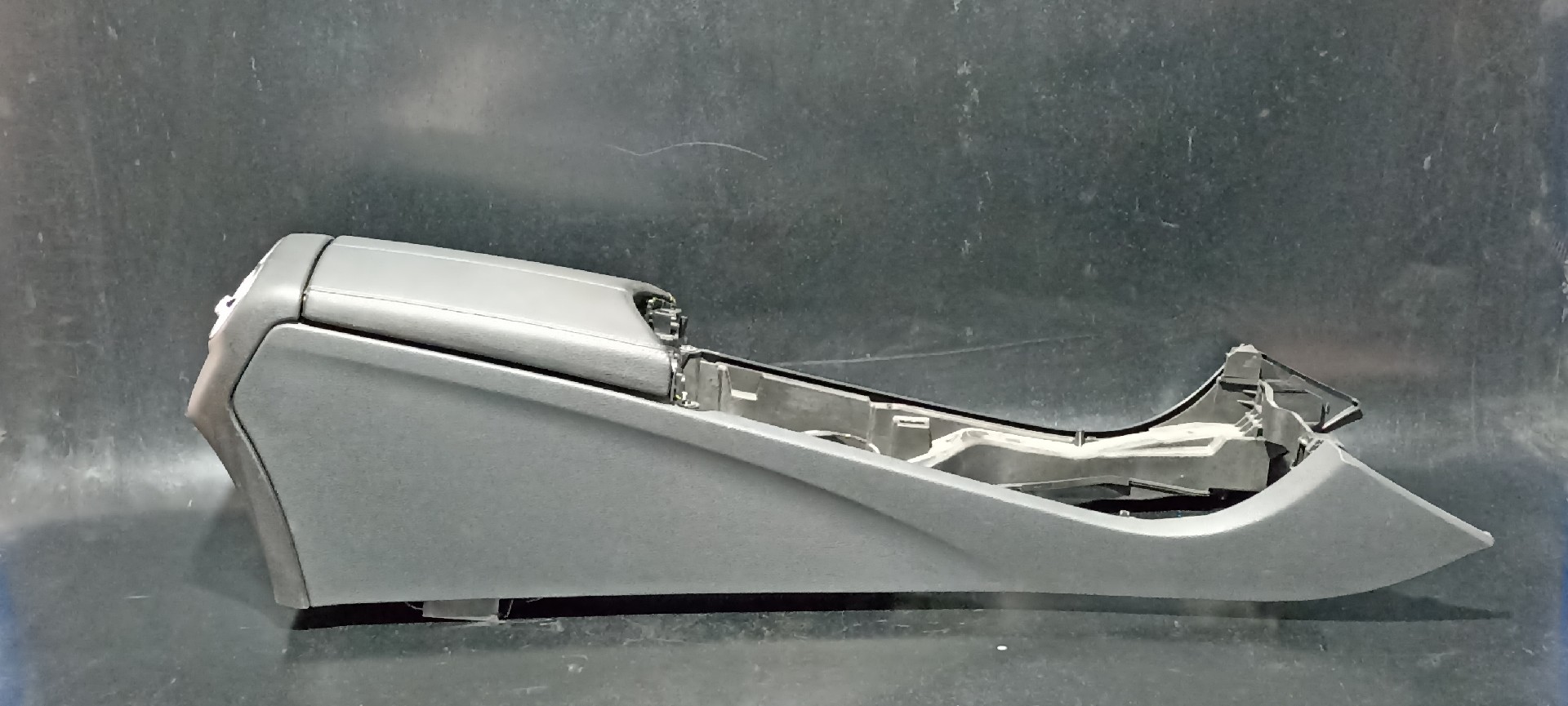 Apoio Braço MERCEDES-BENZ C-CLASS (W205) | 13 - 