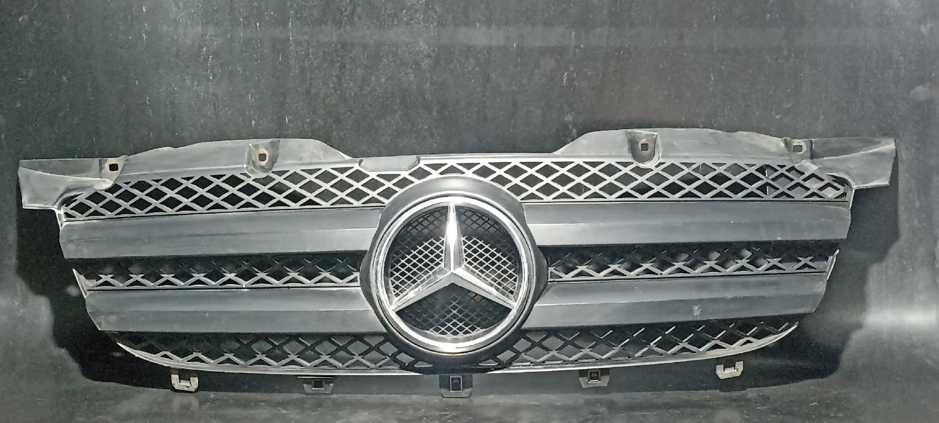 Grelha Frontal MERCEDES-BENZ SPRINTER 3-t Caixa (906) | 06 - 