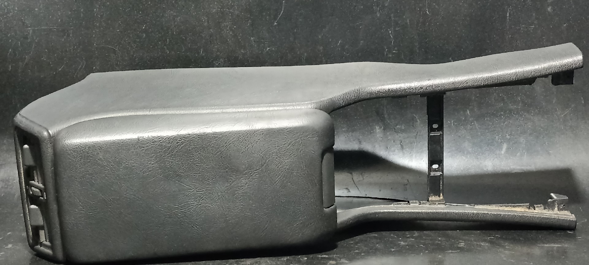 Apoio Braço MERCEDES-BENZ E-CLASS (W210) | 95 - 03