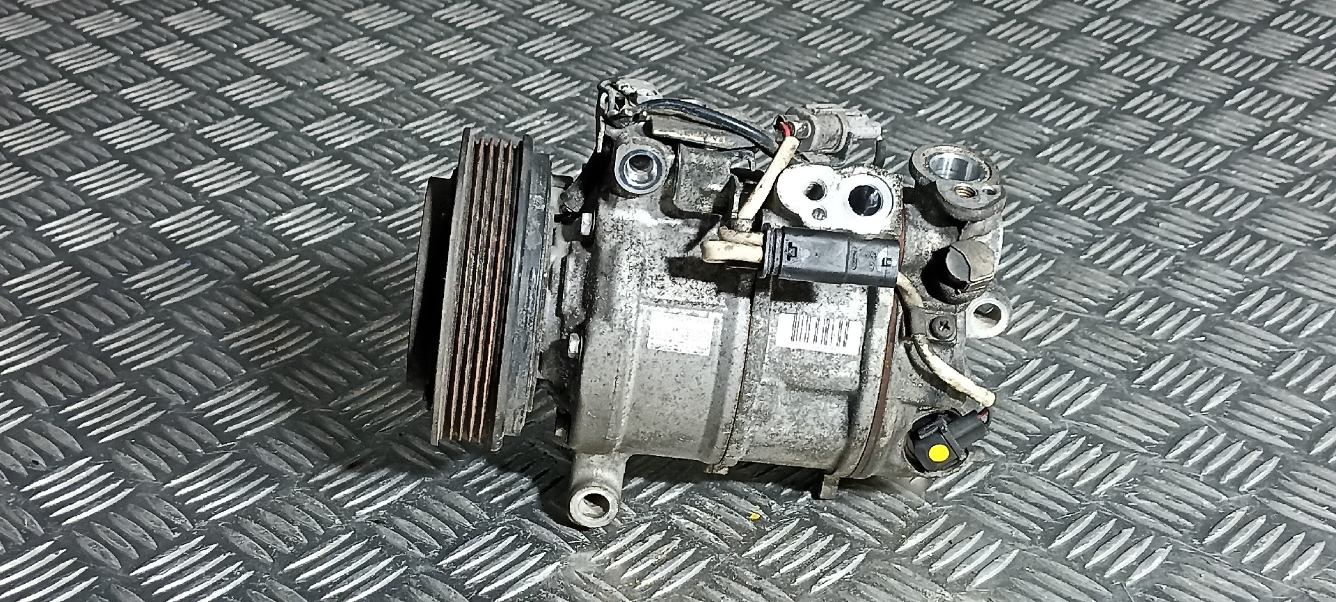 Compressor AC MERCEDES-BENZ SPRINTER 3,5-t Caixa (907, 910) | 18 - 