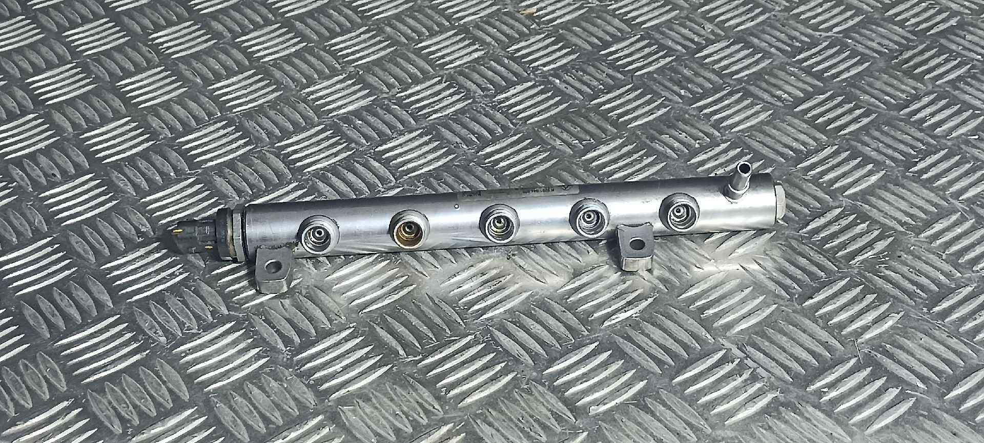 Regua de Injecao MERCEDES-BENZ C-CLASS (W205) | 13 - 