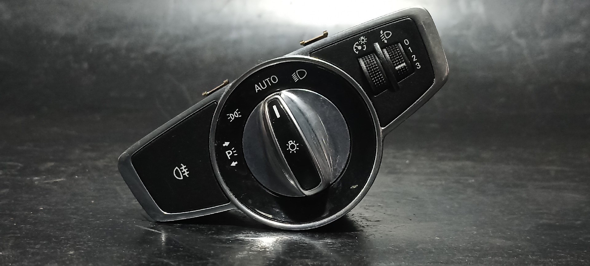 Centralita de luces MERCEDES-BENZ C-CLASS (W205) | 13 - 