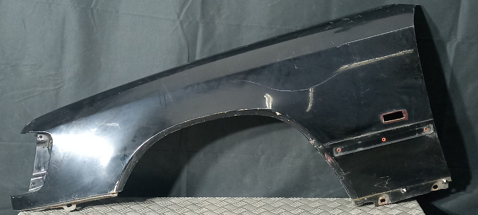 Guarda Lamas MERCEDES-BENZ E-CLASS (W124) | 93 - 96