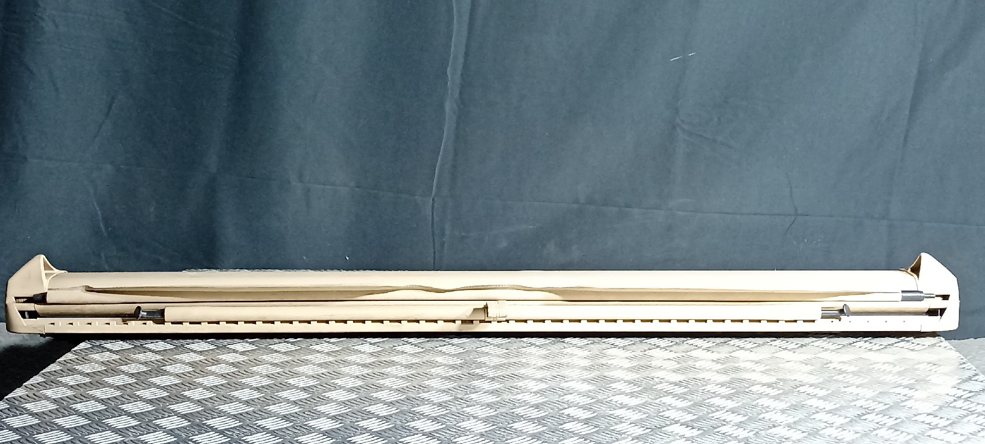 Cortina Mala MERCEDES-BENZ E-CLASS T-Model (S210) | 96 - 03