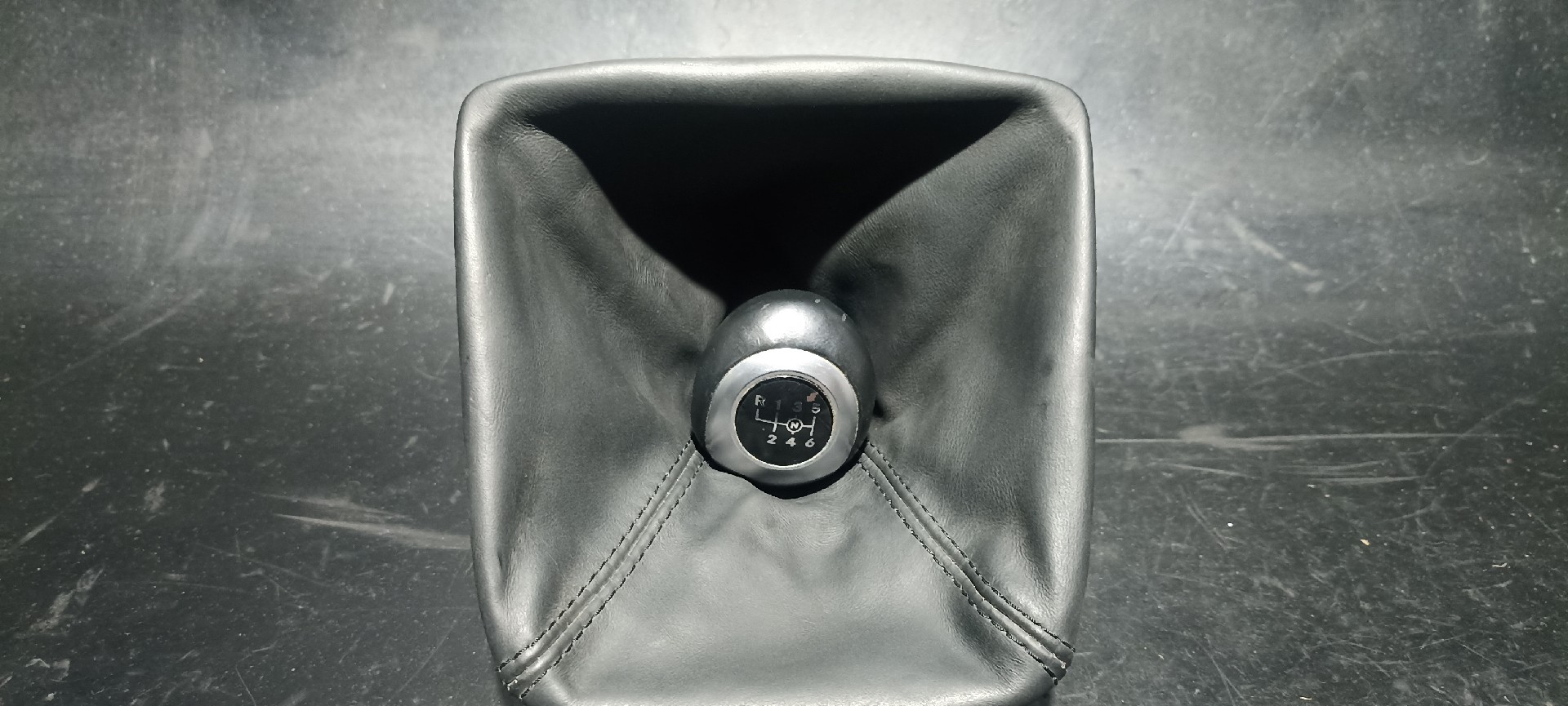 Moca de Velocidades MERCEDES-BENZ C-CLASS (W205) | 13 -  Imagem-2