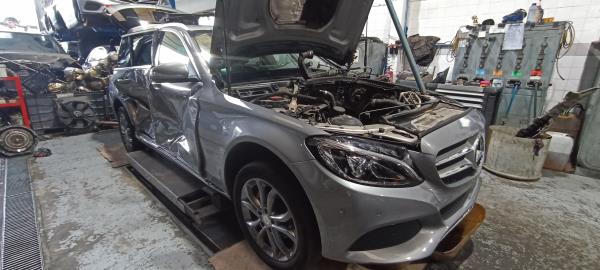 MERCEDES-BENZ C-CLASS T-Model 