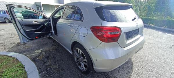 A-CLASS  MERCEDES-BENZ A-CLASS (W176) | 12 - 18 Imagem-4