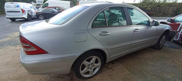 C-CLASS  MERCEDES-BENZ C-CLASS (W203) | 00 - 07 Imagem-1