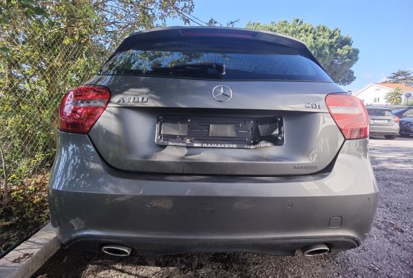 A-CLASS  MERCEDES-BENZ A-CLASS (W176) | 12 - 18 Imagem-1