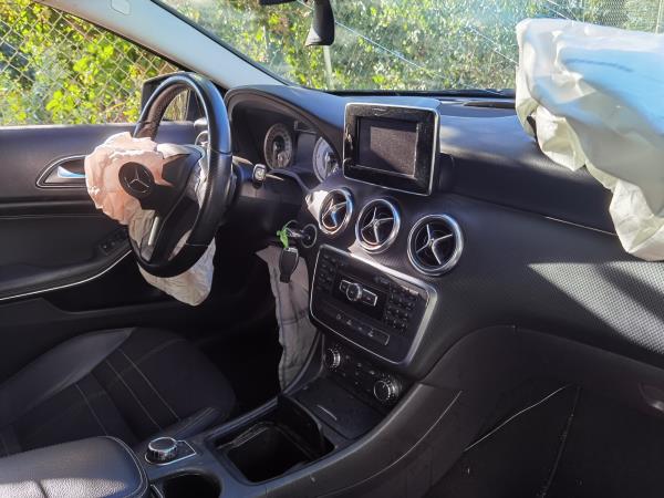 A-CLASS  MERCEDES-BENZ A-CLASS (W176) | 12 - 18 Imagem-4