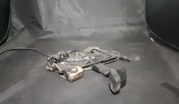Pedal MERCEDES-BENZ VITO Autocarro (W639) | 03 - 