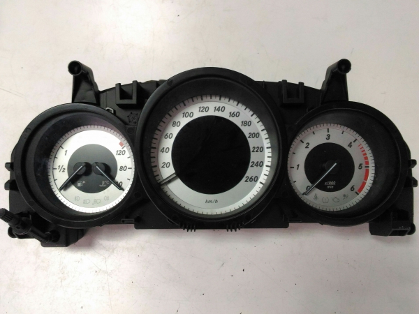 Painel Instrumentos MERCEDES-BENZ C-CLASS (W204) | 07 - 15