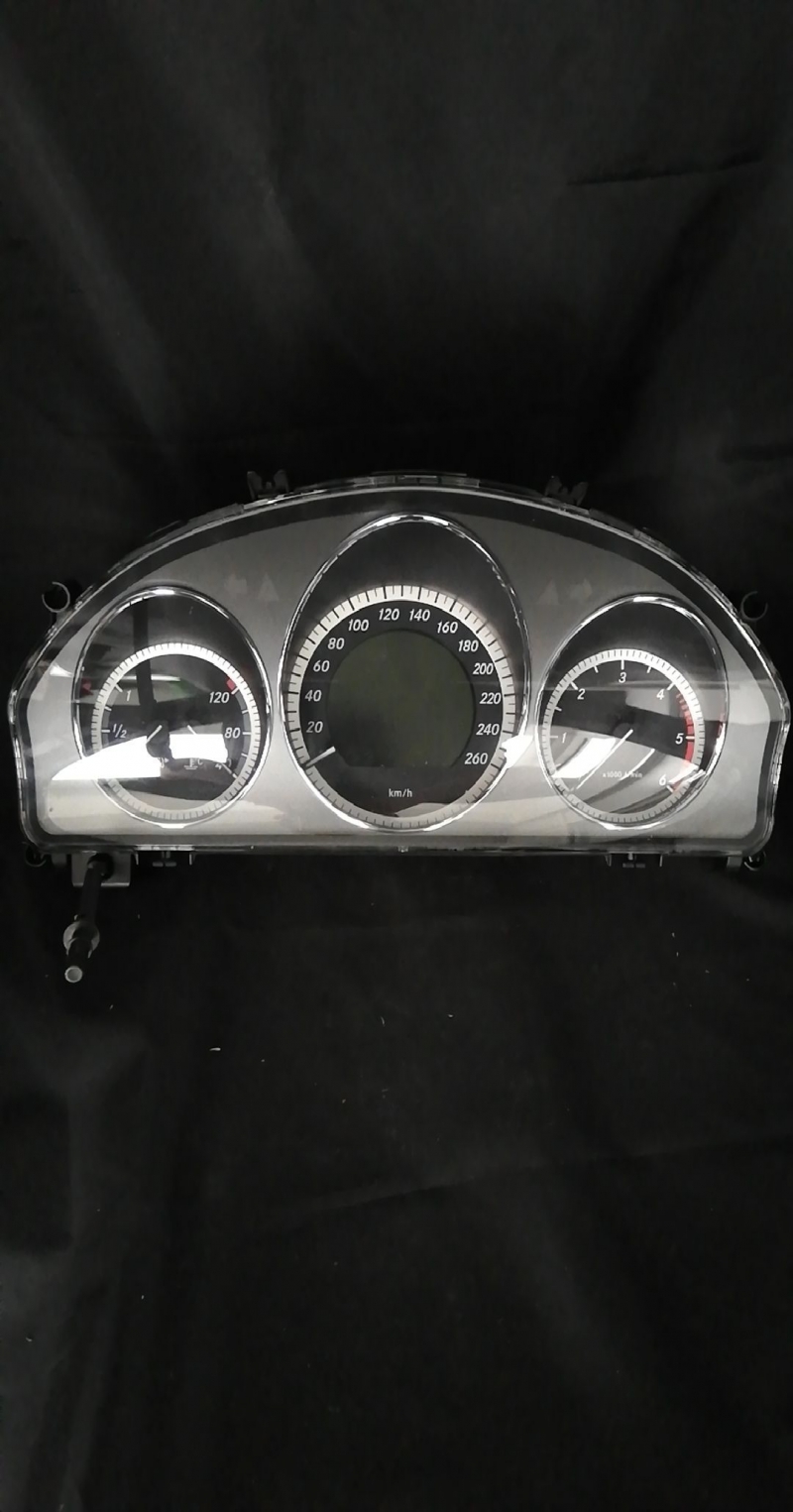 Painel Instrumentos MERCEDES-BENZ C-CLASS (W204) | 07 - 15