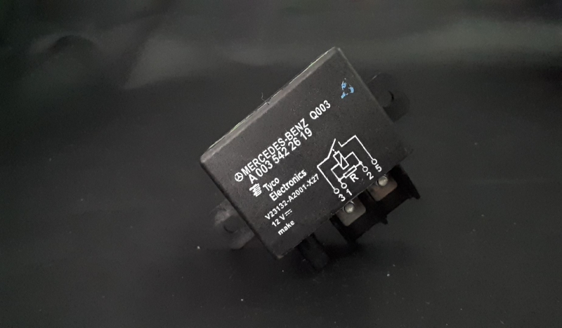 Rele MERCEDES-BENZ C-CLASS (W204) | 07 - 15