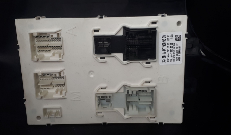 Caixa Fusiveis / SAM MERCEDES-BENZ VITO Caixa (W447) | 14 - 