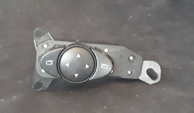 Comando Regulacao Espelhos MERCEDES-BENZ E-CLASS (W211) | 02 - 09