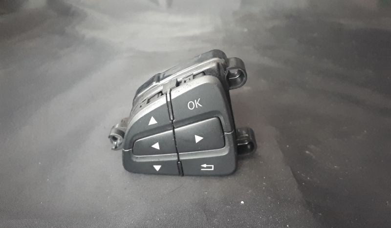Comando Volante MERCEDES-BENZ CLS (C218) | 11 - 17