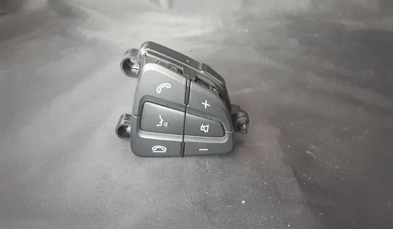 Comando Volante MERCEDES-BENZ CLS (C218) | 11 - 17