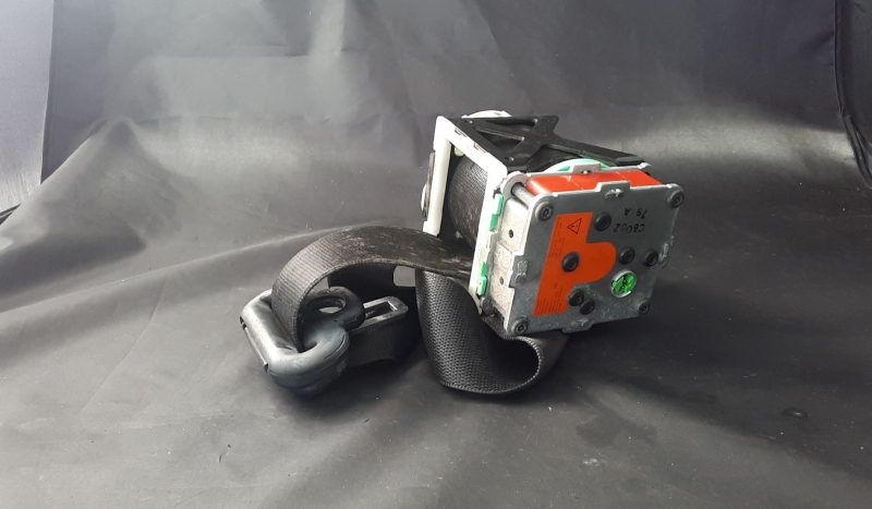 Cinto / Pré-tensor MERCEDES-BENZ C-CLASS Coupe Sport (CL203) | 01 - 11