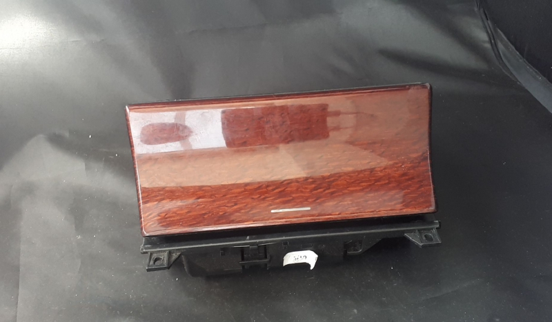 Cinzeiro MERCEDES-BENZ E-CLASS (W210) | 95 - 03