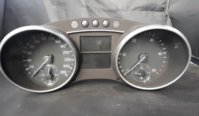 Painel Instrumentos MERCEDES-BENZ M-CLASS (W164) | 05 - 12