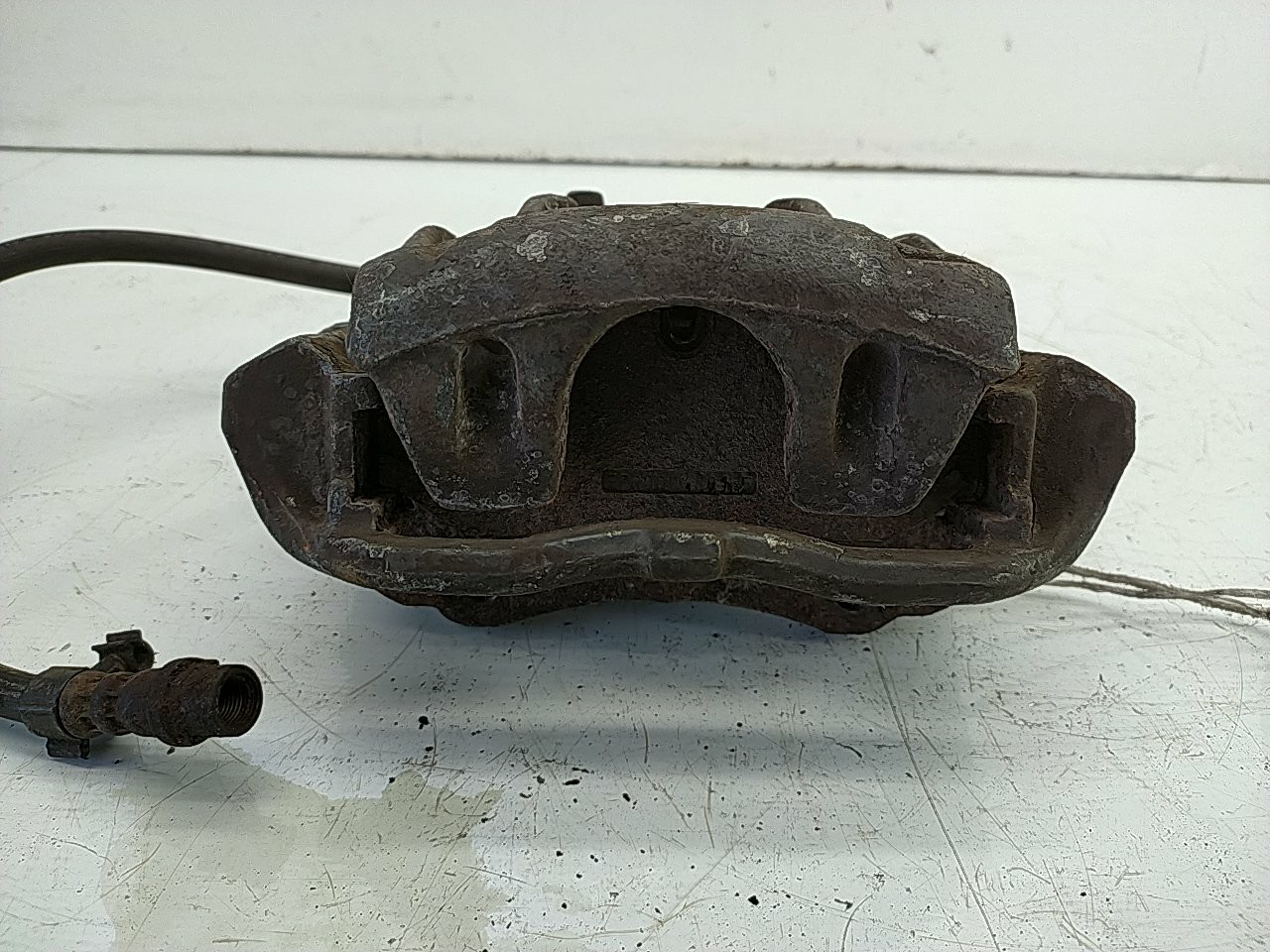 Pinça tras direita (153914).