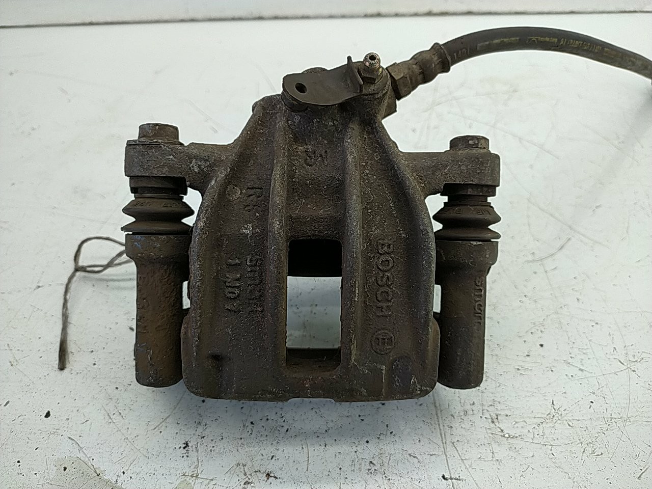 Pinça frente direita (166136).