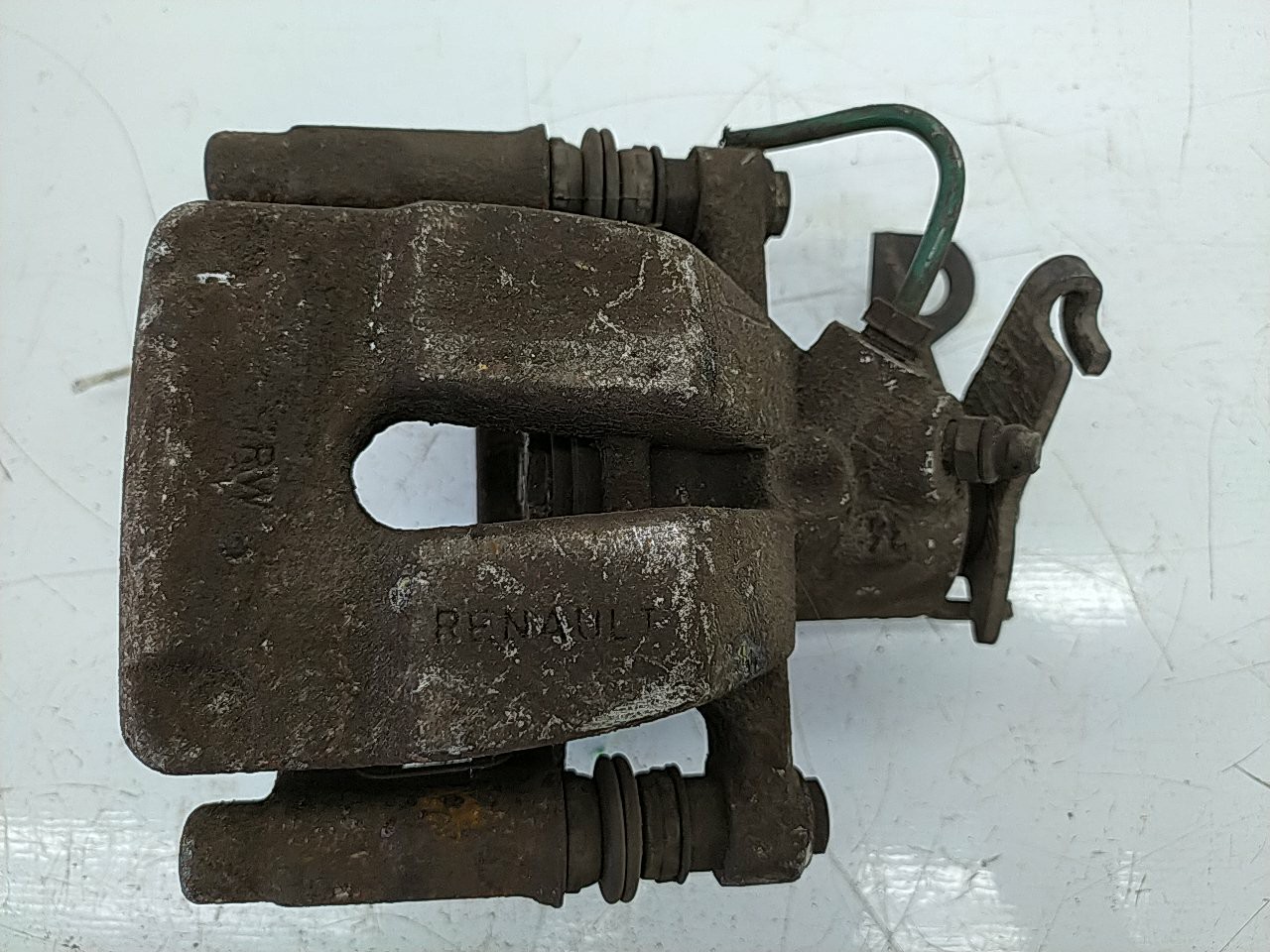 Pinça tras esquerda (20194402).