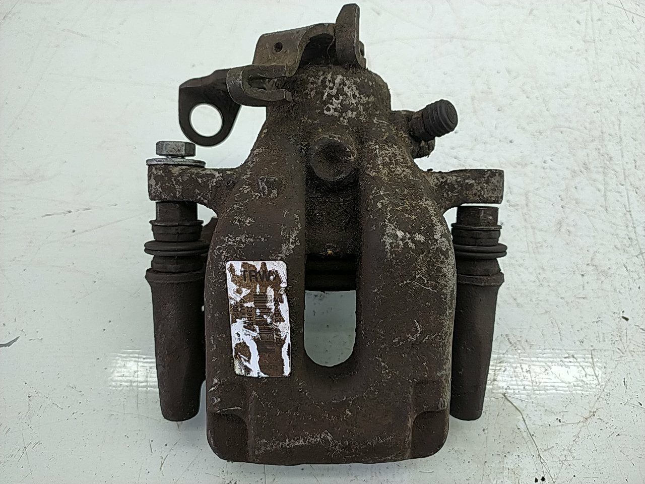 Pinça tras direita (20206251).