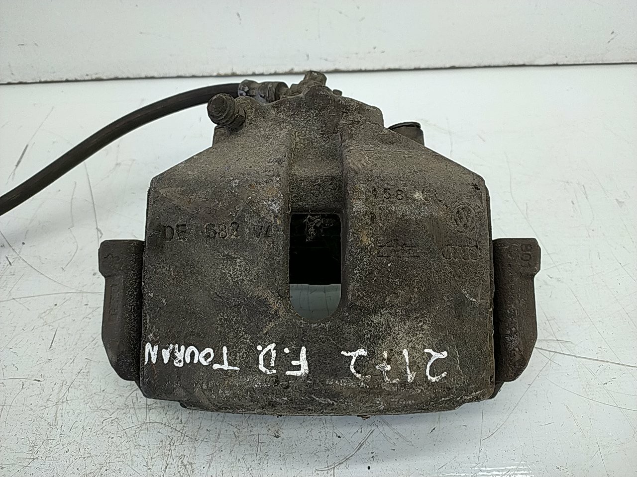 Pinça frente direita (20200977).