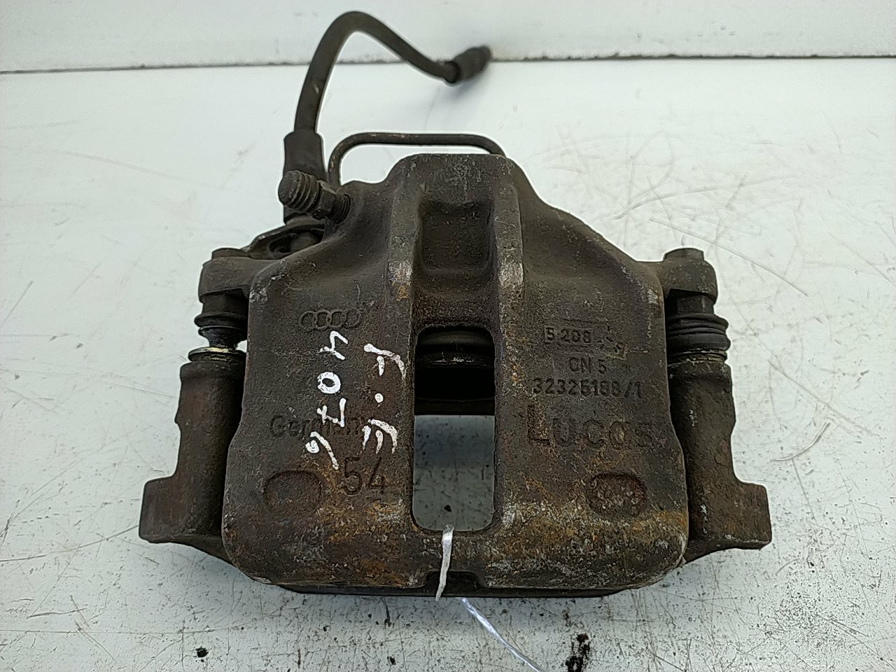 Pinça frente esquerda (20254051).