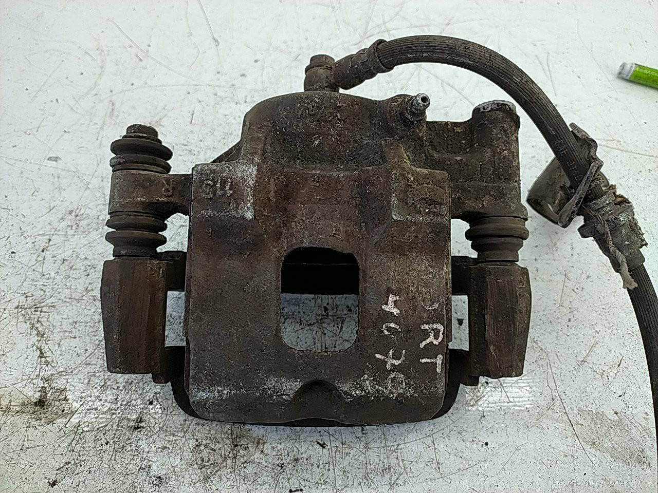 Pinça frente direita